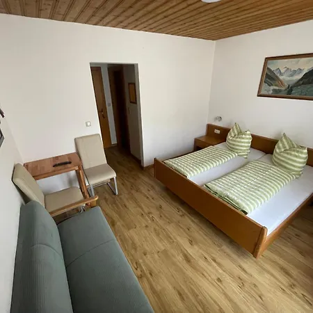 Harbachwirt, Guest house *